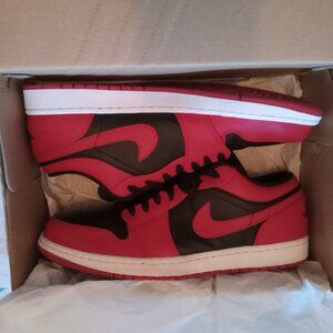 Men Jordan 1s Low 11.5